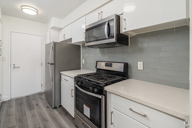 Mila Sherman Oaks, Sherman Oaks, CA 91423 - photo 5