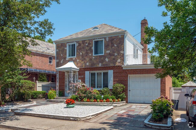 The price point for homes in The Crescents range in the millions.