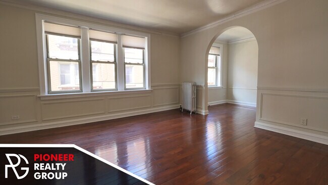 546 W Surf St unit 542-N1, Chicago, IL 60657 - photo 4