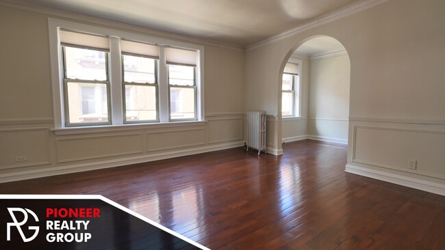 546 W Surf St unit 542-S2, Chicago, IL 60657 - photo 4