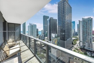 45 SW 9th St, Miami, FL 33130