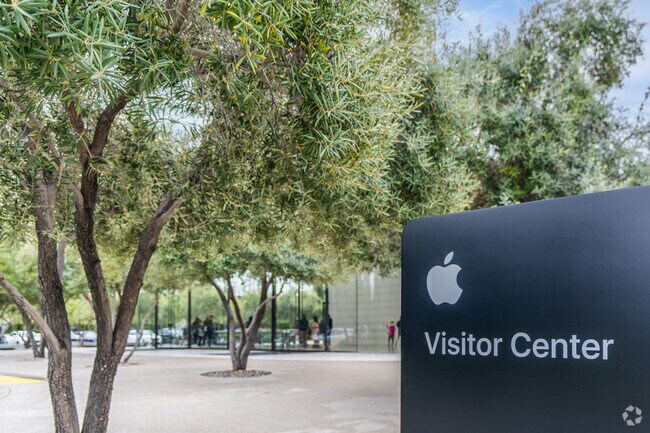 Some of the top tech companies lie within minutes from Cuernavaca in Mountain View, CA.