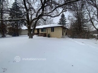 1621 Rice Creek Rd NE, Fridley, MN 55432