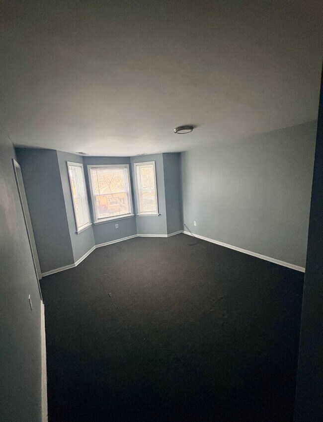 9752 S Avenue J, Chicago, IL 60617 - photo 6