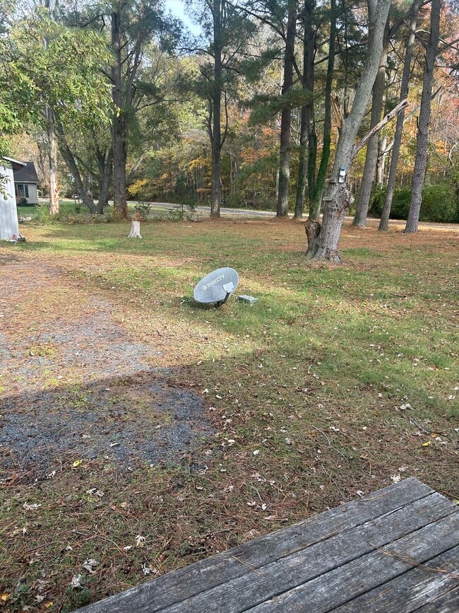 Driveway to apartment