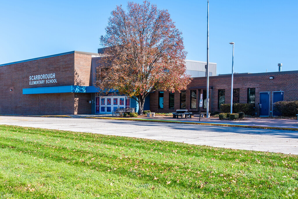 Scarborough Elementary School is located in Olathe, Kansas.