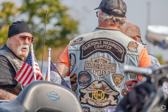 Silverdale motorcycle club riding through Silverdale WA.