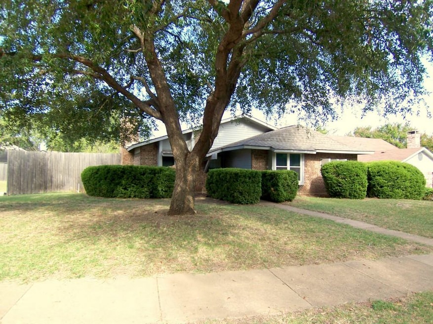 1485 Larchmont Dr, Plano, TX 75074 - photo 1