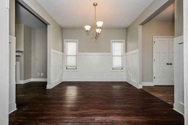 412 Pearl St, Locust Grove, GA 30248 - photo 7