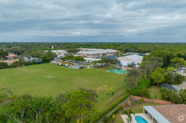 Pine Crest School - Boca Raton has well-maintained athletic fields.