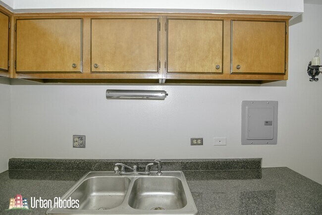 648 W Wrightwood Ave unit A05C, Chicago, IL 60614 - photo 5