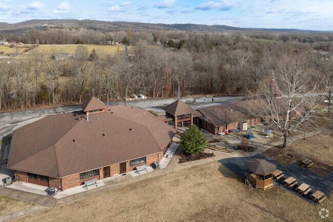 Christian Outreach School in Hillsboro, MO aligns with Missouri state standards.