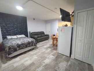 901 SW 103rd Ct Unit Studio Apt, Miami, FL 33174