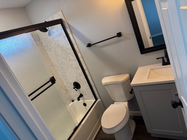 1914 Holly Dr, Lodi, CA 95242 - photo 6