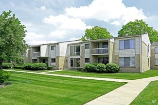 22490 Saratoga St, Southfield, MI 48075