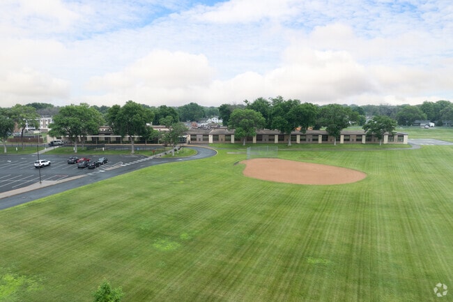 Crest View Elementary School provides education in the neighborhood of Brooklyn Park.