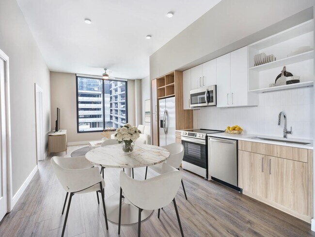 Modera McGavock, Nashville, TN 37203 - photo 3