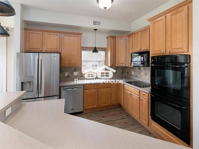 9630 Independence Cir unit 201, Chanhassen, MN 55317 - photo 2
