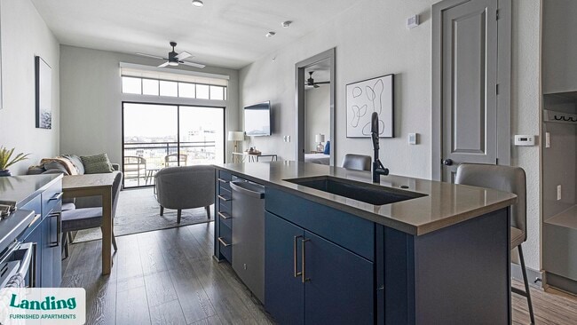 1215 Sawyer St unit 540, Houston, TX 77007 - photo 7