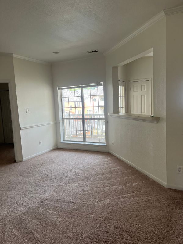 668 Gateway Dr SE, Leesburg, VA 20175