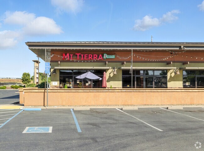 Grab a bite of Mexican food at Mi Tierra Mexican Restaurant in Rancho Calaveras in Calaveras County.