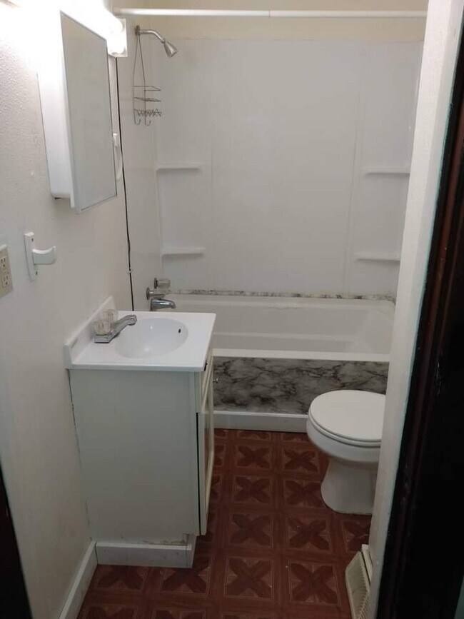 619 Cove Rd, Weirton, WV 26062 - photo 3