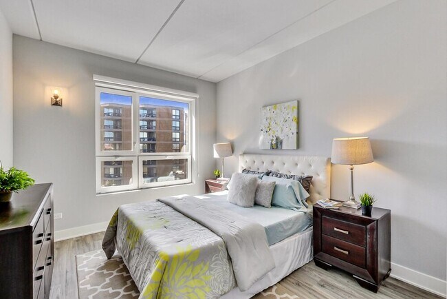 218 W Division St unit 512, Chicago, IL 60610 - photo 4