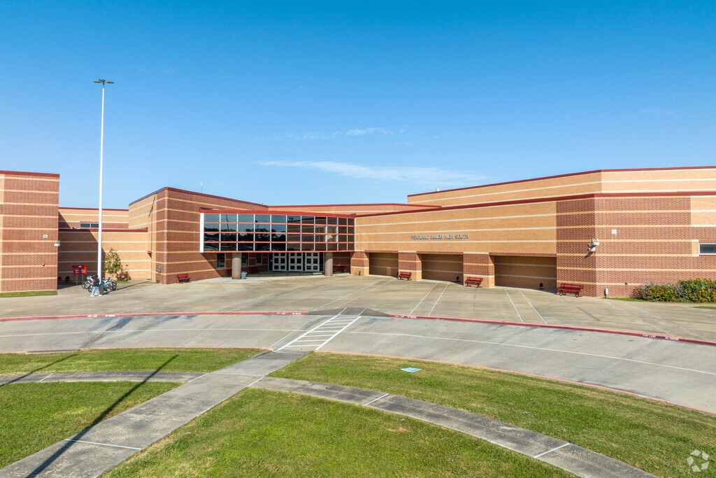 Pearland Junior High School South, Rankings & Reviews