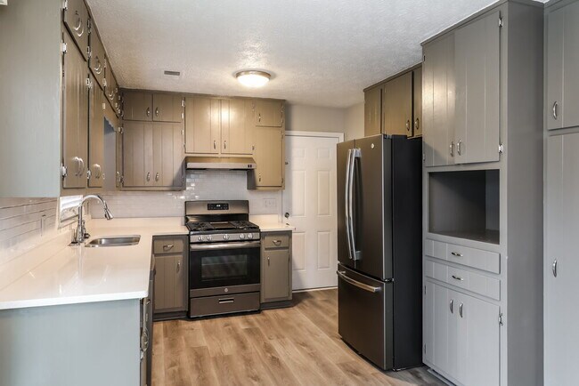 3112 Dempsey Place, Lawrenceville, GA 30044 - photo 7