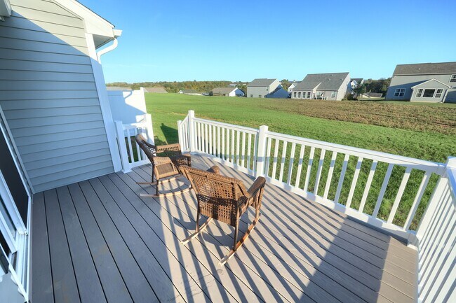 343 Acer Ave unit 36501007, State College, PA 16803 - photo 6