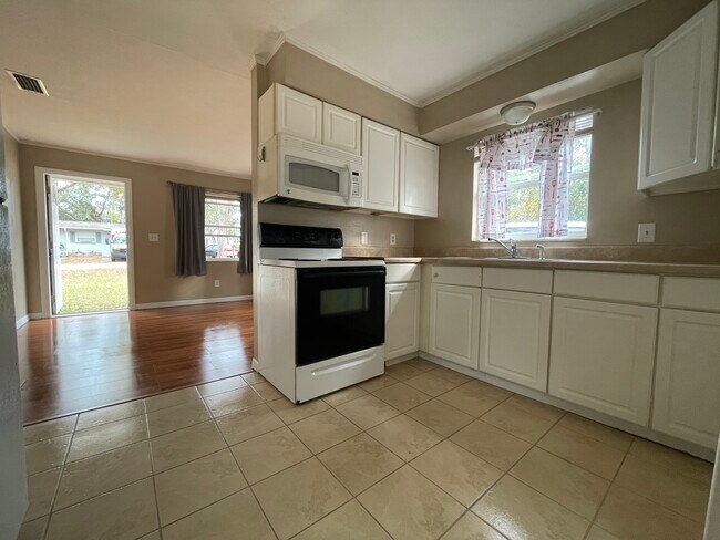 1127 Jones Ave, Inverness, FL 34453 - photo 4