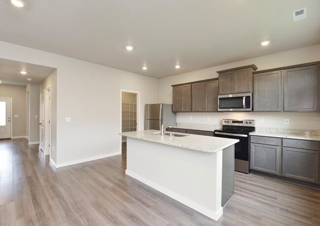 8504 13th Ave E unit 36469992, Tacoma, WA 98445 - photo 3