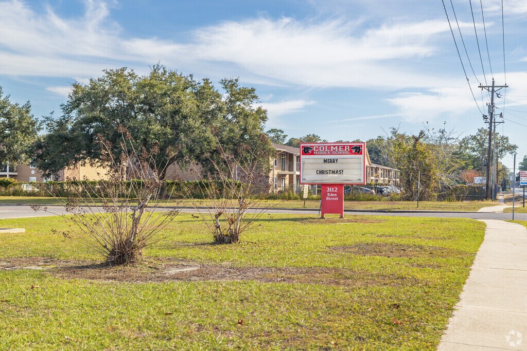 Colmer Middle School in Pascagoula, MS has programs just for students based on their needs.