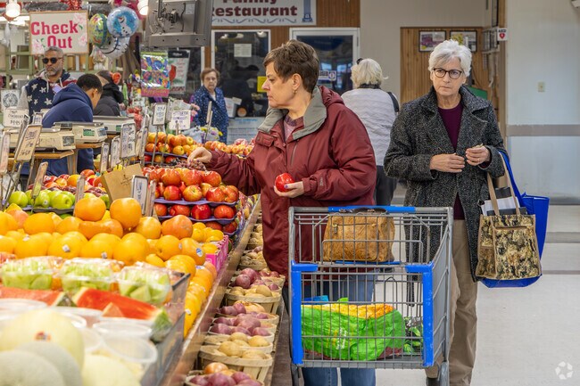 West Lawn have many shopping options at the local farmers market.