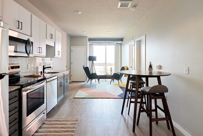 B-Side, Minneapolis, MN 55407 - photo 5