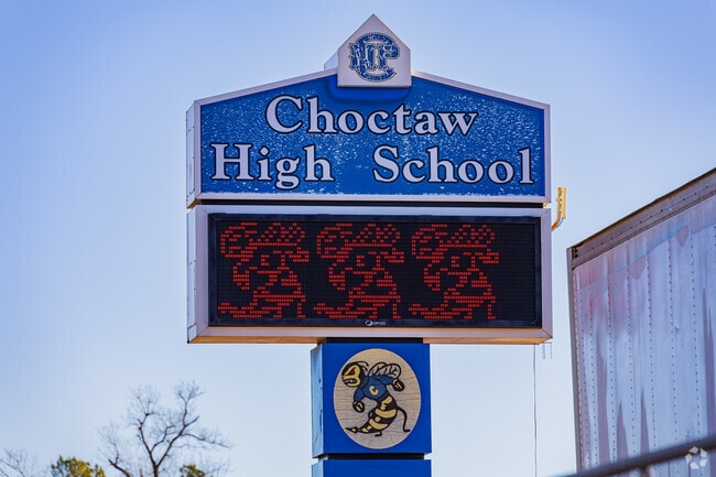 Close up shot of the signage of Choctaw High School.