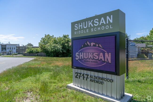 Shuksan Middle School signage