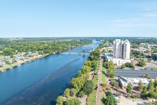 Uptown Augusta’s Riverwalk is a vibrant park hosting events, concerts, and festivals year-round.