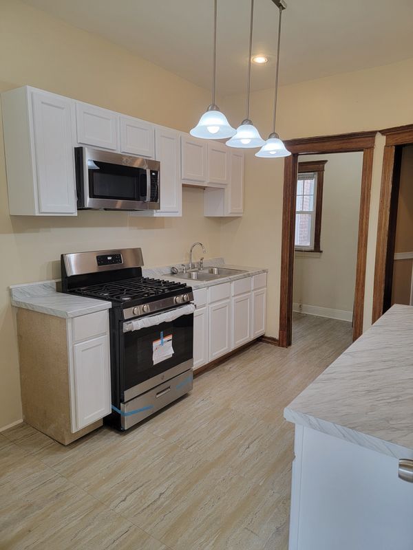 6328 S St Lawrence Ave, Chicago, IL 60637 - photo 2