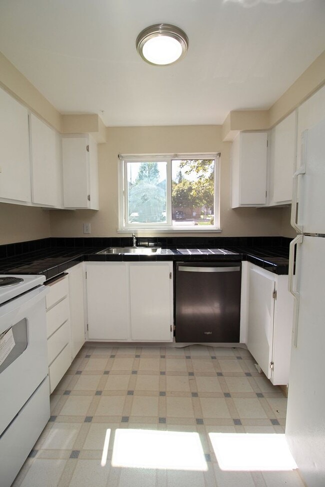 11102-11130 Sw 62nd Ave Unit 11112, Portland, OR 97219