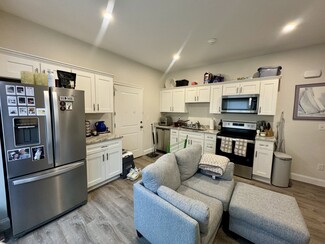 120 Pitman St, Providence, RI 02906