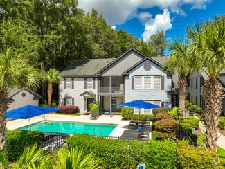 1801 Haddon Hall Dr, Charleston, SC 29414