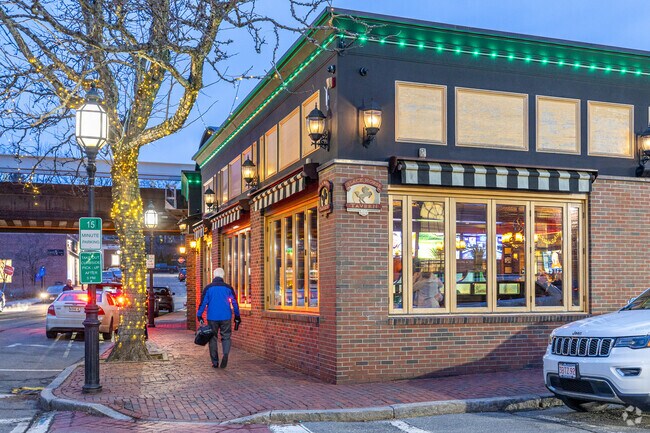 The Black Horse Tavern is an established local restaurant in the downtown Winchester area.