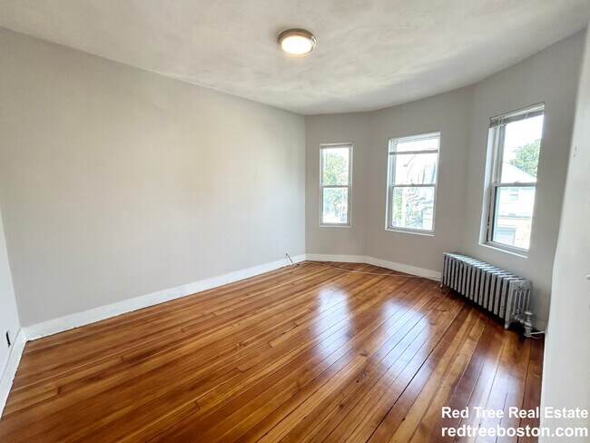 18 Eastman St unit 2, Dorchester, MA 02125 - photo 4