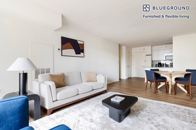 444 Washington Blvd unit FL4-ID2174, Jersey City, NJ 07310 - photo 2