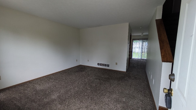 123 Taylor Ave, Marysville, OH 43040 - photo 3