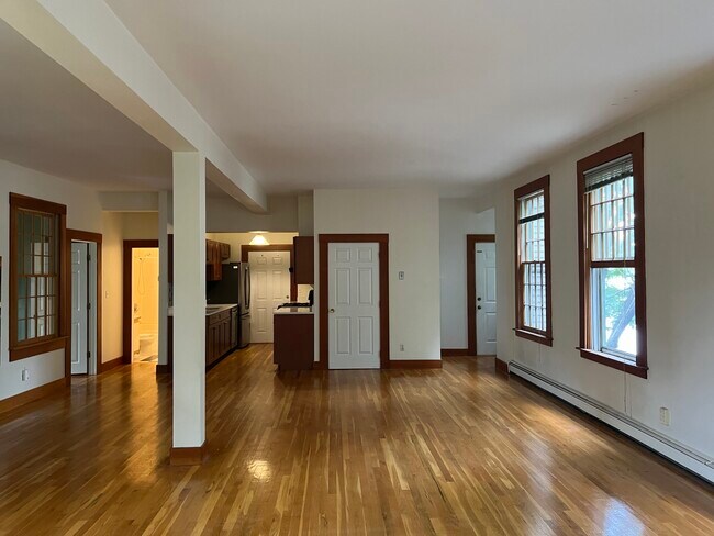 87 Bristol St unit 2A, Cambridge, MA 02139 - photo 2