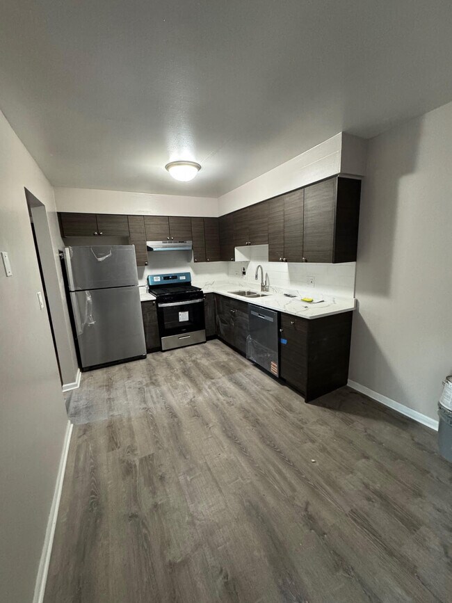 440 W Stevens Dr Unit TWO BEDS, Addison, IL 60101