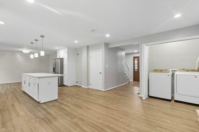 13314 Vanessa Ave, Bowie, MD 20720 - photo 3