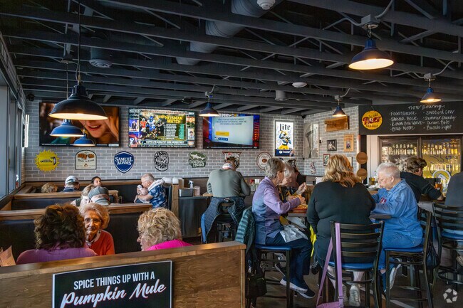 Fella's Loaded Goat is a local favorite eatery in Mount Washington.